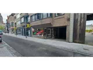 Handelspand te Huur Izegem Centrum - Winkelruimte met Garage
