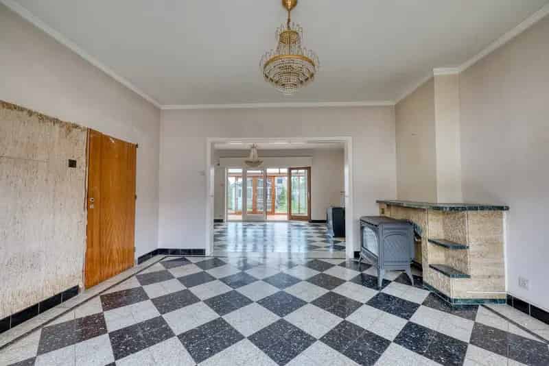 Huis te koop in Oosteeklo