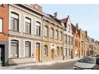 Herenhuis te koop - Ieper RBT15719   In optie