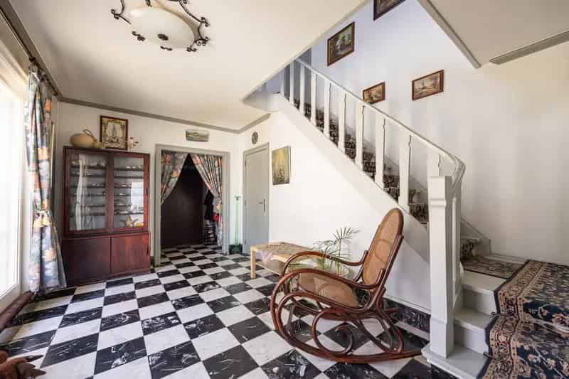 villa op een perceel van 3.552 m²