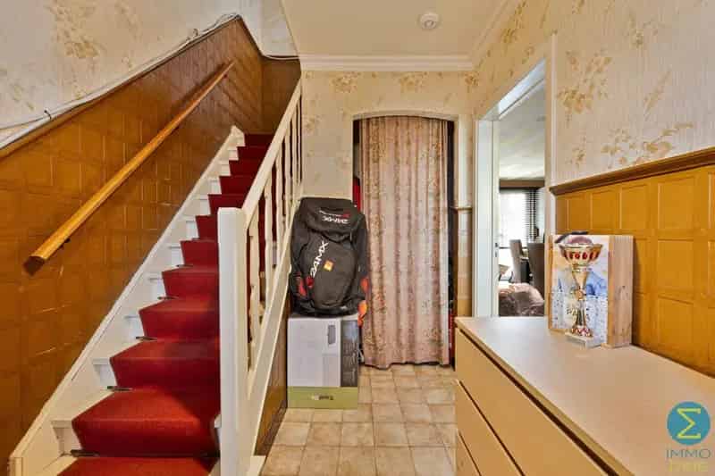 Centraal gelegen woning met 4 kamers op perceel van 280m².