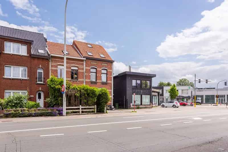 Ruime gezinswoning in het centrum van Borsbeek 8515814