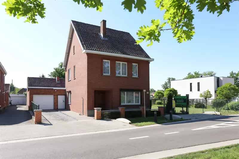 Ruime gezinswoning te huur nabij Hasselt 3 of 4 slaapkamers grote tuin