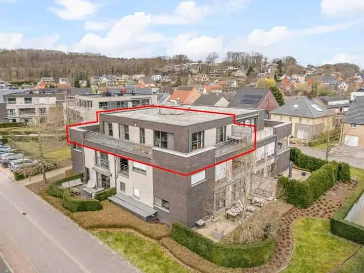 Ruim Dakappartement te Linden 126m² 3 slaapkamers  Groot Terras