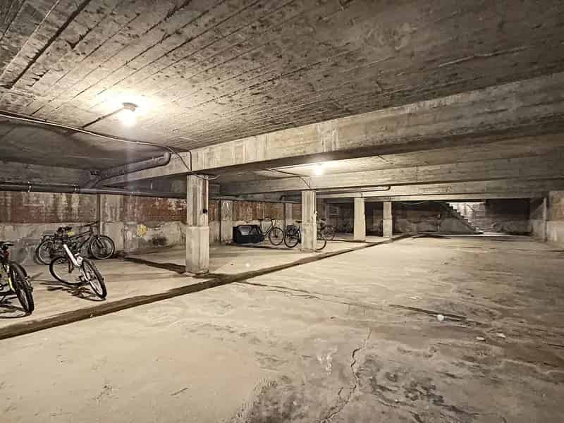 Overdekte staanplaats op top-locatie op de ring van Mechelen