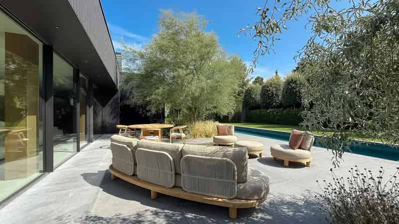 Sfeervol ingerichte, vrijstaande villa met zwembad / Zoute