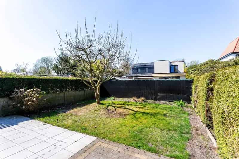 Nét gerenoveerde woning met aangename tuin