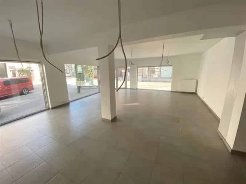 Volledig gerenoveerd handelspand 85m2 te centrum Ninove.
