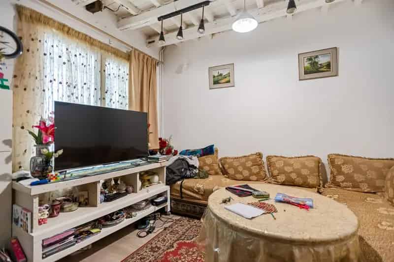 Te renoveren woning in rustig steegje op centrale locatie