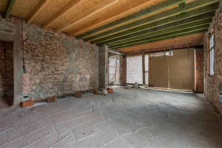 Huis Te Koop: Verder Af Te Werken Woning 3 Kamers Tuin