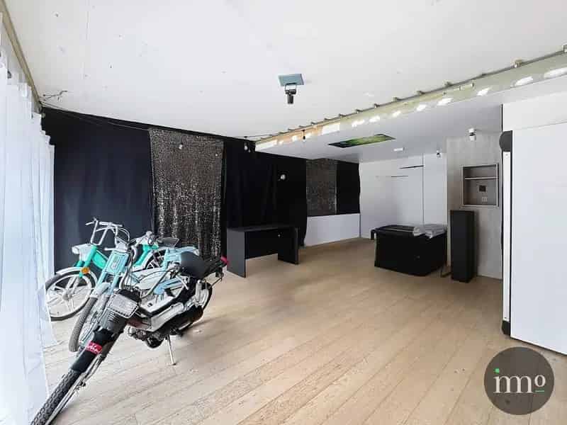 Huis te koop Heldergem: Instapklare woning met loods en showroom