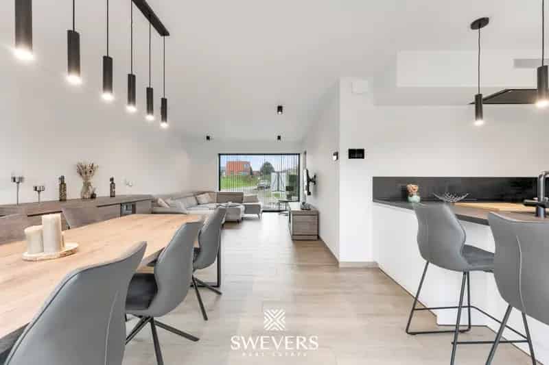 Ruim en energiezuinige nieuwbouwwoning in rustige straat te Borgloon
