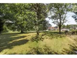 Huis te koop - Ruime gezinswoning met grote tuin en studio
