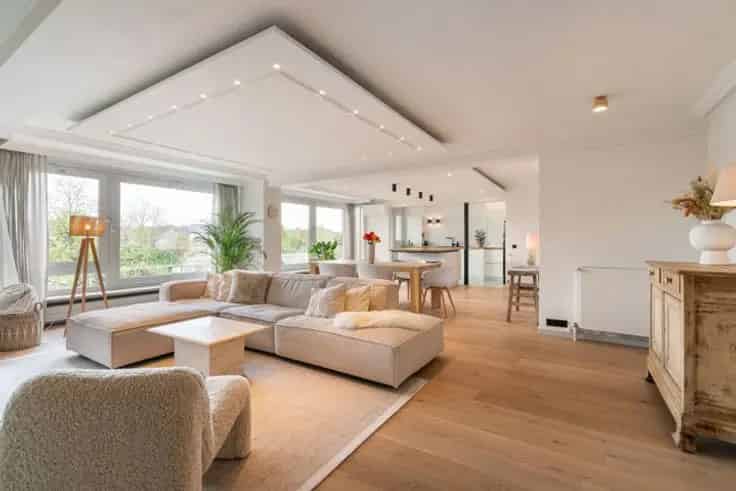 Appartement Te Koop: Gerenoveerd met Zuidgericht Terras en Sauna