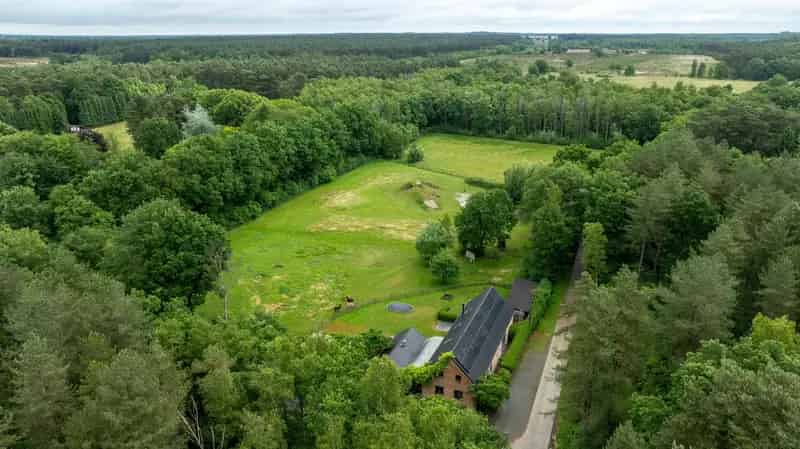 Huis te huur: Energiezuinige hoeve met 4 slaapkamers en poolhouse