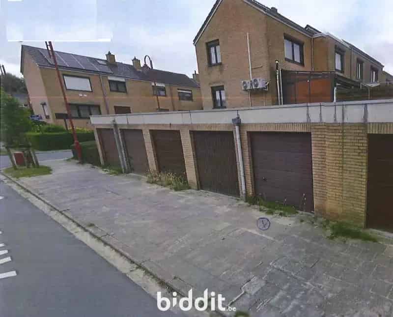 Lot 2 : De garage nr 1