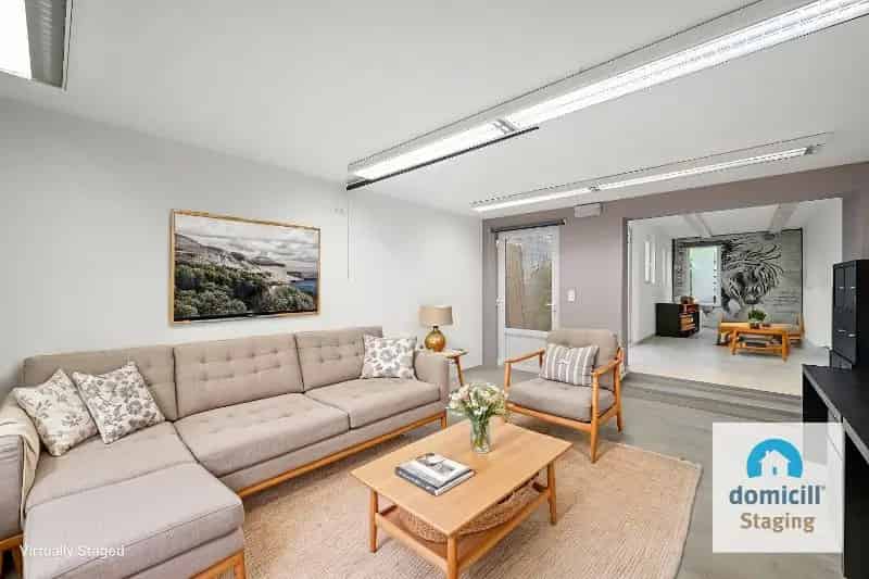 Roeselare - Stadsrand: Ruime, vernieuwde tussenwoning met 195m² woonoppervlakte & 4 slaapkamers