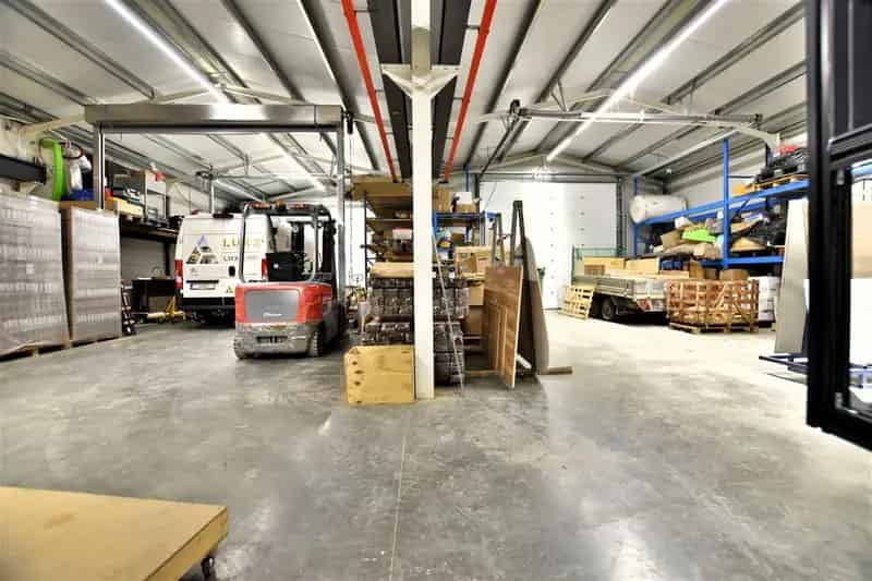Magazijn te koop in Bazel