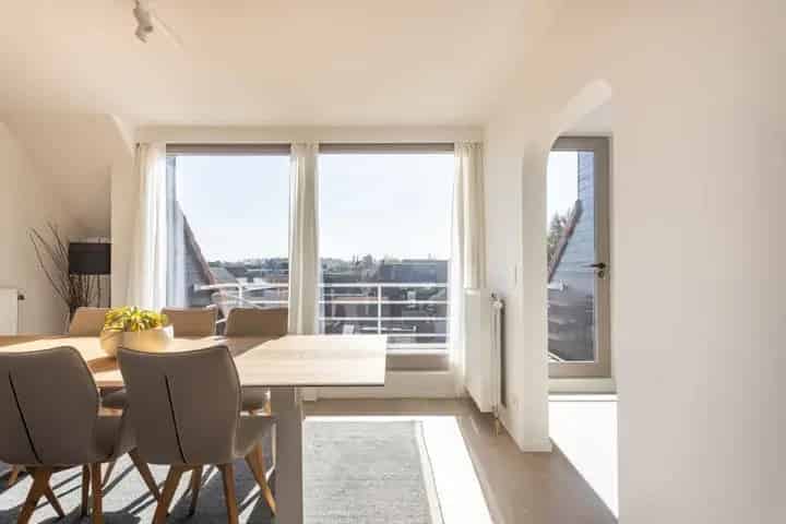 Duplex te koop in Sint-Amandsberg