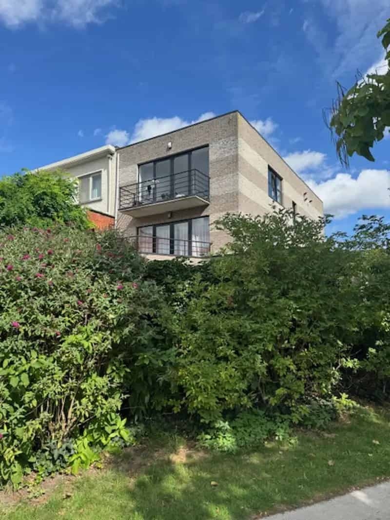 Appartement te koop 2 slaapkamers rustig gelegen
