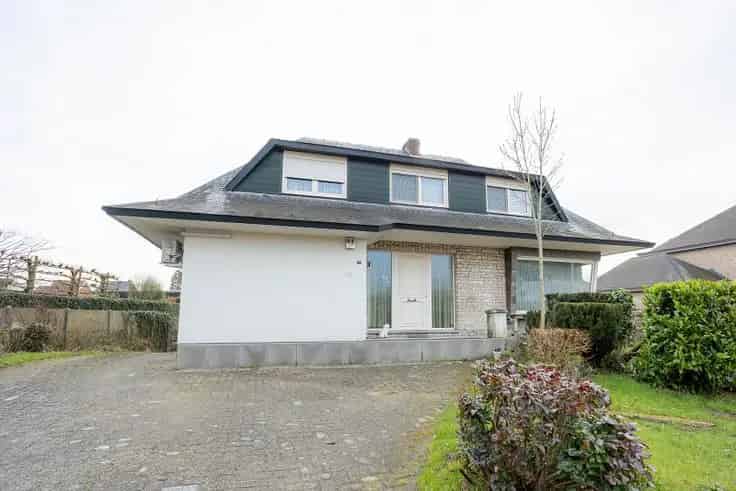 Huis Te Koop 5 Slaapkamers Te Renoveren Ruim Perceel