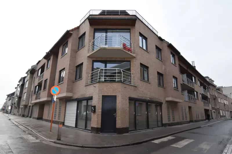 Garagebox te Huur - Ruime Garagebox Begane Grond
