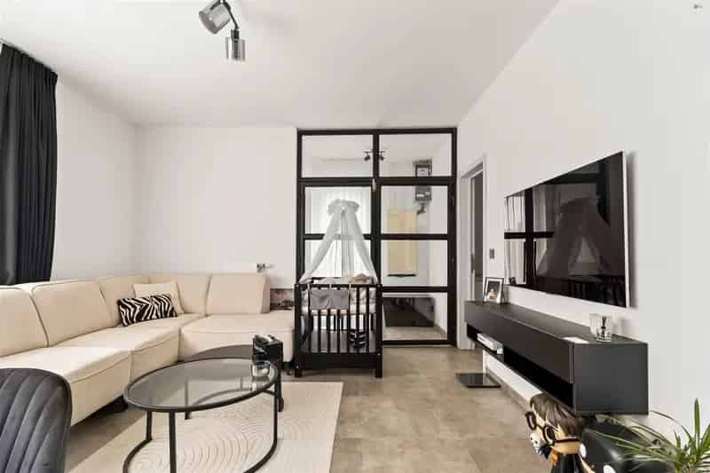 Centaal gelegen bungalow op 667m² grond
