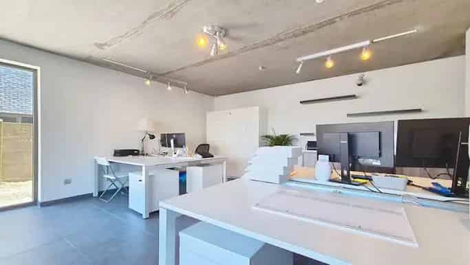 Kantoor te huur in Assenedesteenweg 245, Zelzate - Dewaele