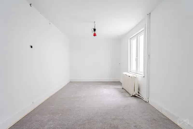 Huis met vijf slaapkamers in Ixelles