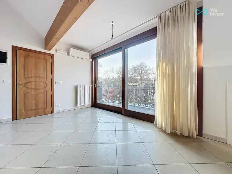 Penthouse met één slaapkamer in Ixelles
