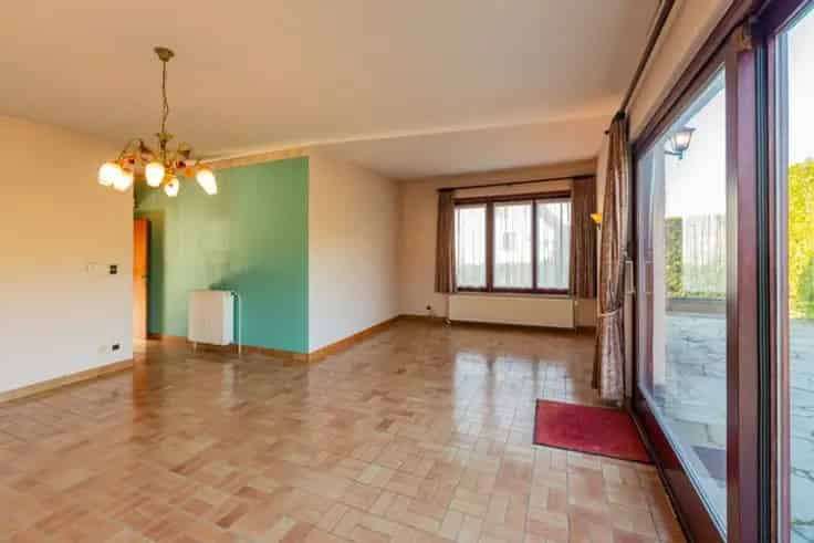 Huis Te Koop Sint-Genesius-Rode: Villa te renoveren