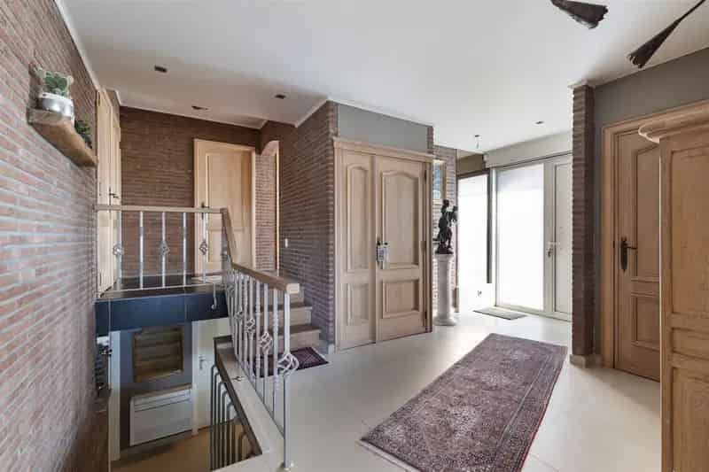 Ruime villa te huur in groene omgeving