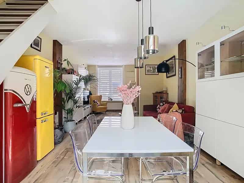 Instapklare stadswoning met 4 slaapkamers op topligging!
