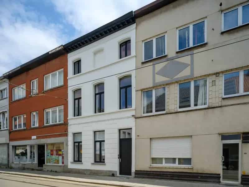 Huis te huur Gent: 6 gerenoveerde kamers, hoog rendement