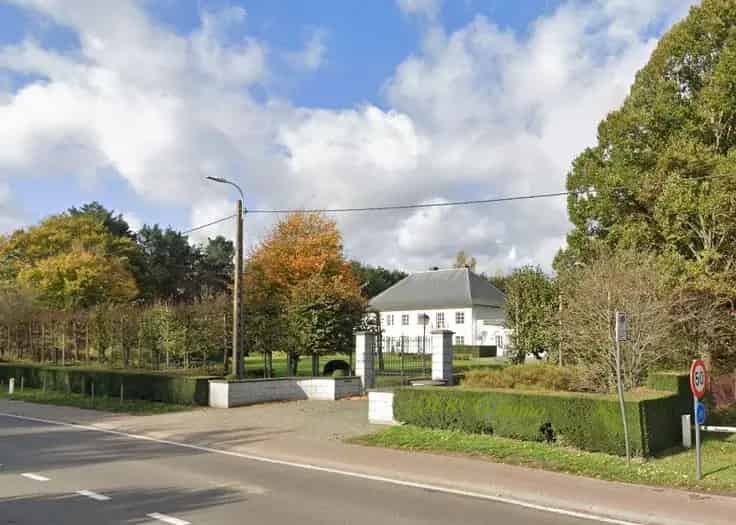Villa Te Koop Nabij Leuven - 14000m2 Grond - Uitbreidingsmogelijkheden