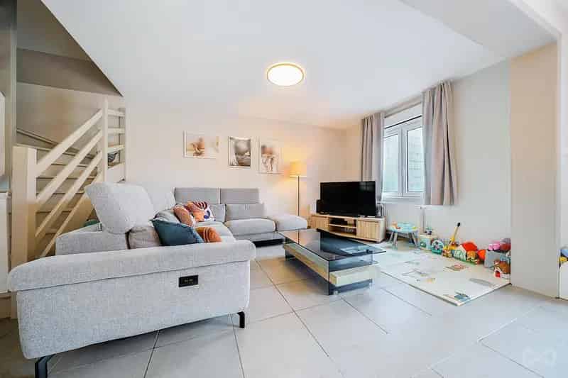 Huis met vier slaapkamers in Gembloux Grand-Leez