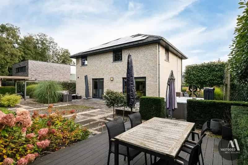 Ruime villa op een toplocatie in Maldegem