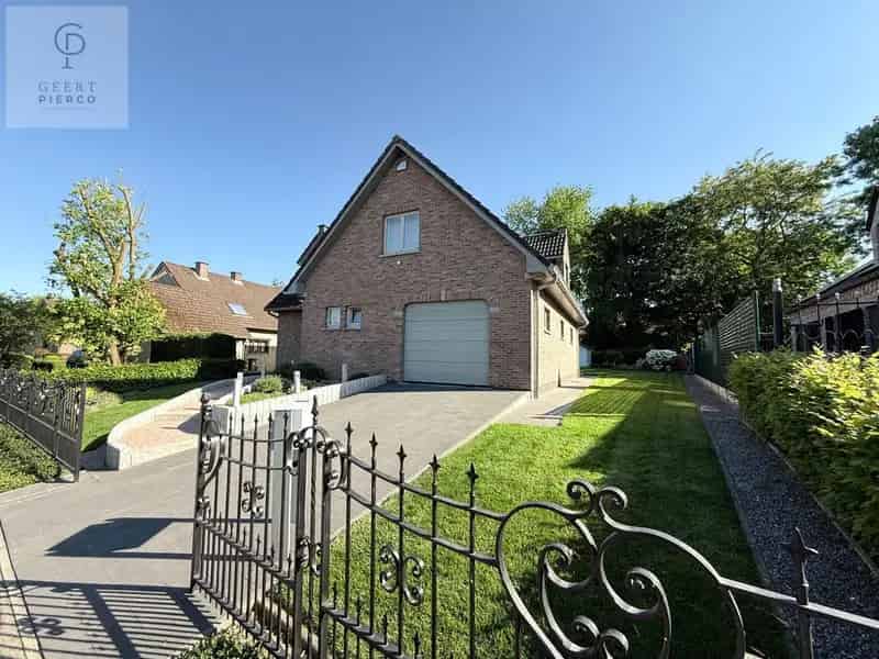 Knappe Villa