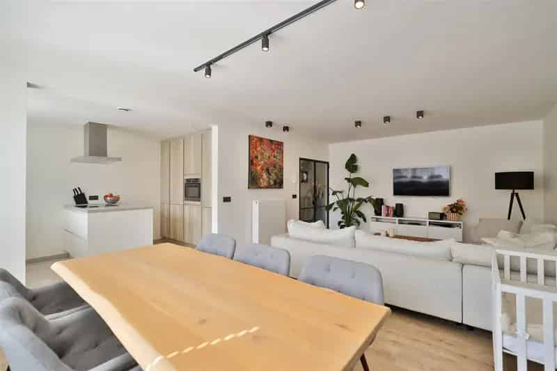 Appartement te Huur Edegem 1 Slaapkamer Gerenoveerd Terras
