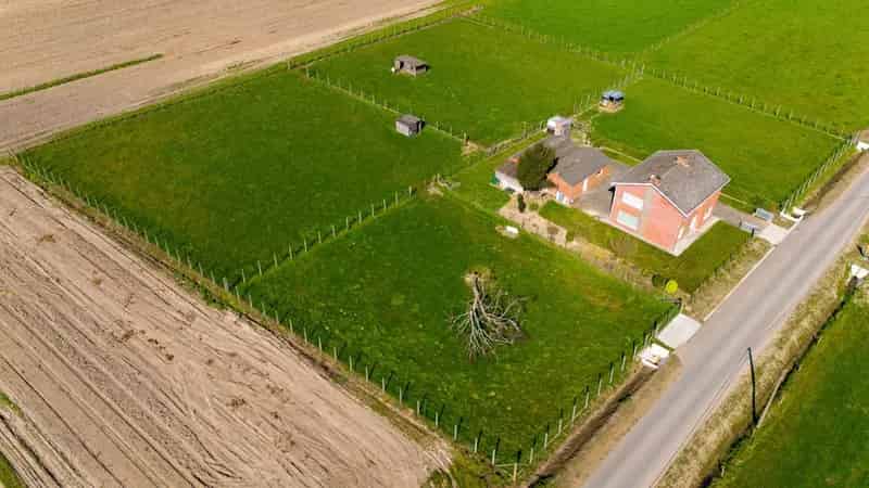 | IN OPTIE NA 3 WEKEN  - COMPROMIS IN OPMAAK | LANDELIJK GELEGEN WONING met LOODS & WEILAND op 6720 m²