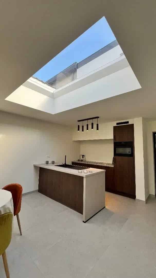 Nieuwe woning met 3 kamers en volle uitweg