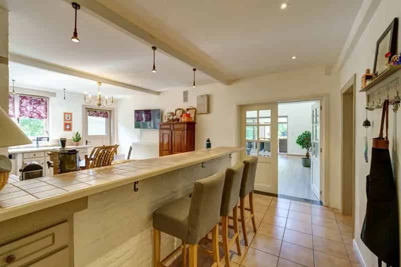 Huis te koop Baal 3 slaapkamers 2 badkamers garage 260m2