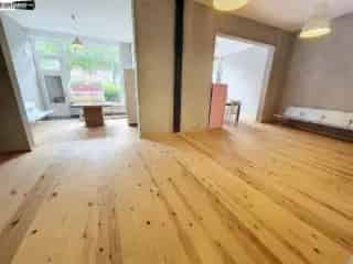 Handelspand 140m² Schaarbeek - Winkel Restaurant Kantoor
