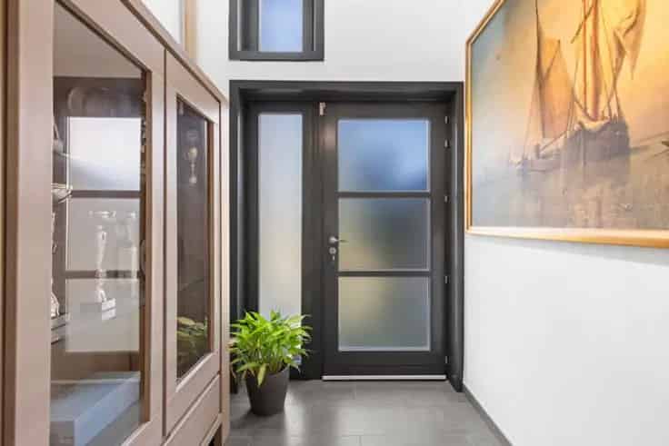 Huis Te Koop: Luxe Halfopen Bebouwing met Zwembad