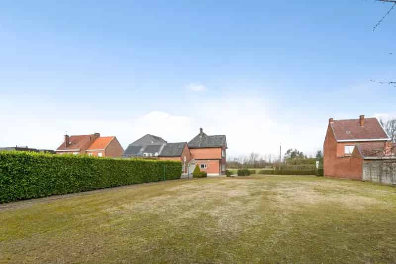 Centraal gelegen bouwgrond met zuidelijke oriëntering