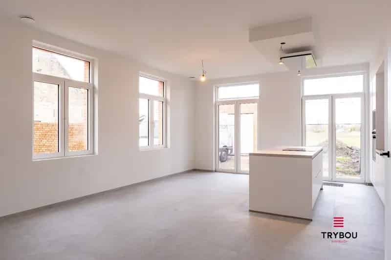 2 hoogwaardig afgewerkte nieuwbouwwoningen met garage
