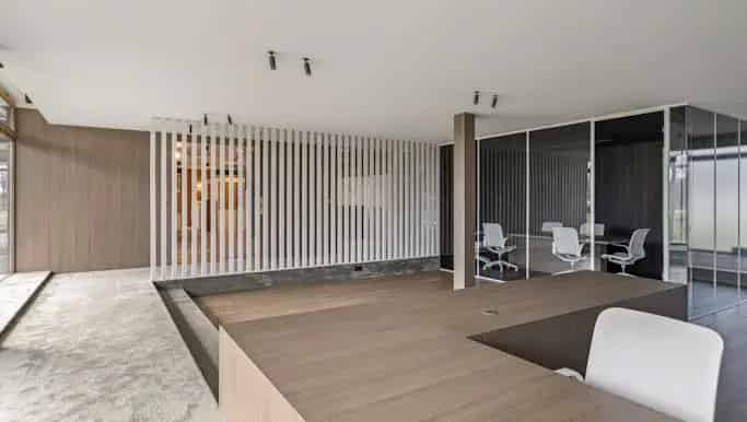 Kantoor te huur in Torhoutsesteenweg 48, Zedelgem - Dewaele