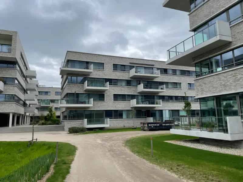 Appartement gelijkvloers 2 slaapkamers terras autostaanplaats Elysia Park