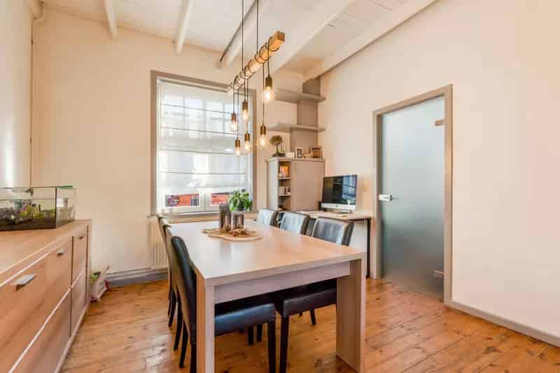 Instapklare woning met tuin en 3 slaapkamers in hartje Poperinge.