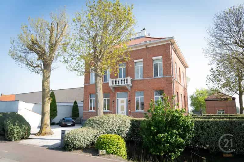 Huis te huur Leffinge: Charmant herenhuis met zwembad